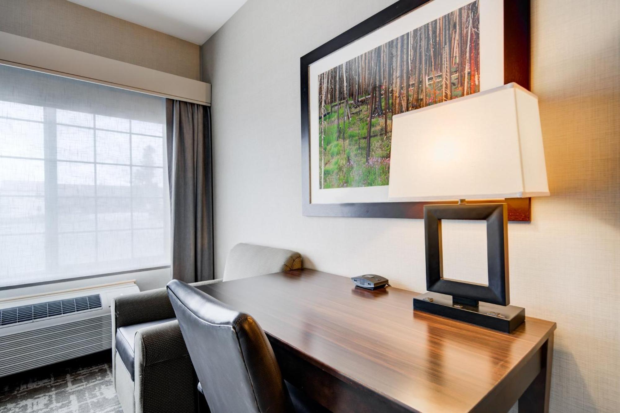 Holiday Inn West Yellowstone By Ihg Exterior foto